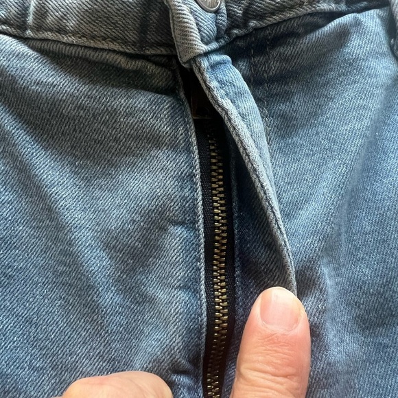 NWT H & M Men’s Size 38x32 Slim Low Waist Light Washed Blue Denim Jeans (E4) - Picture 2 of 7